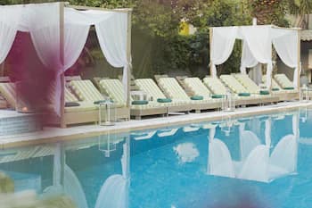 La Piscine Art Hotel