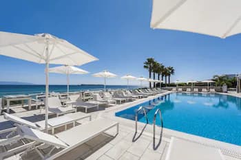 Saint George Hotel