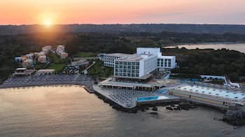 Eden Roc Resort